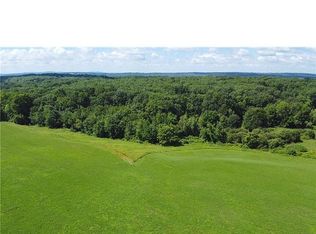 28 Whiskers Ln, Litchfield, CT 06759