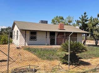 10822 E Tulare Ave, Sanger, CA 93657