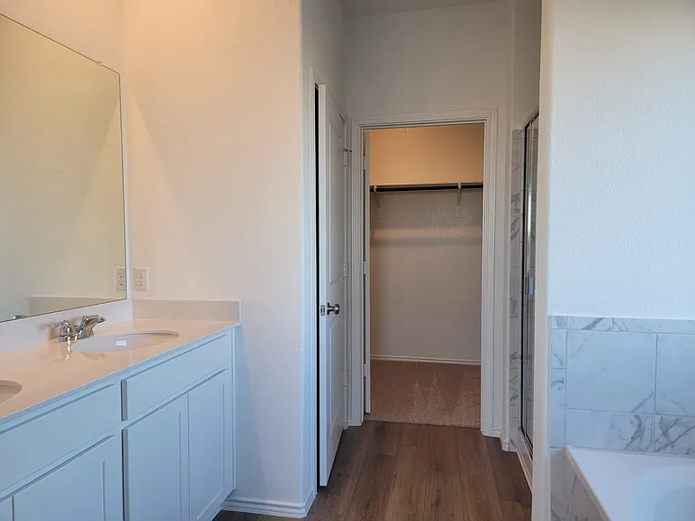 1017 Ascari Ct — Photo 6