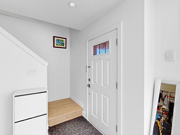 2nd image of 7199 Moffatt Rd #9