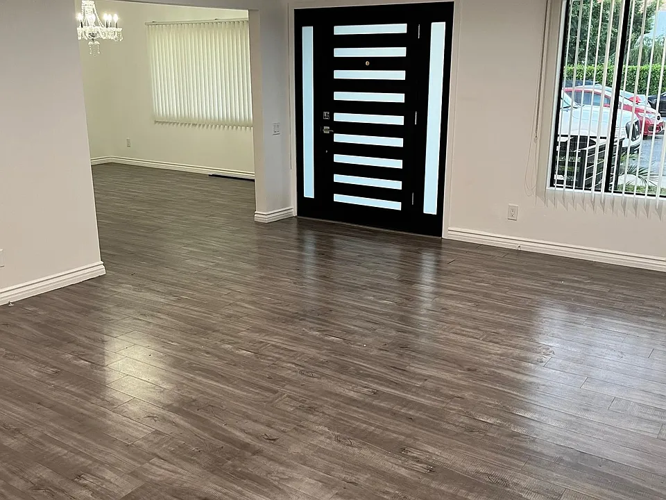 432 Palm Dr #1