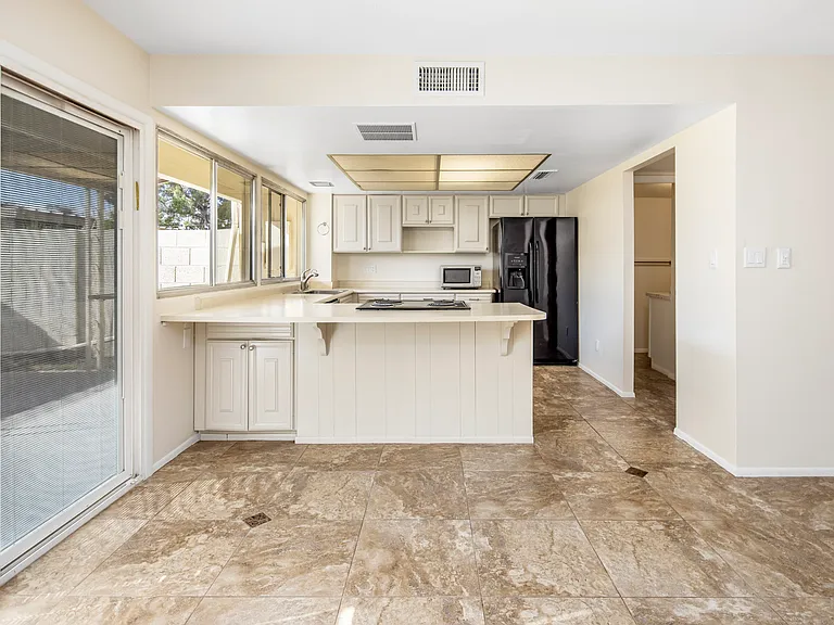 8323 E Vista Dr — Photo 7