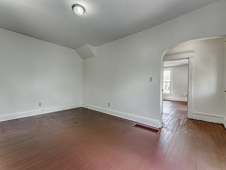 975 Dorsey Ave — Photo 21