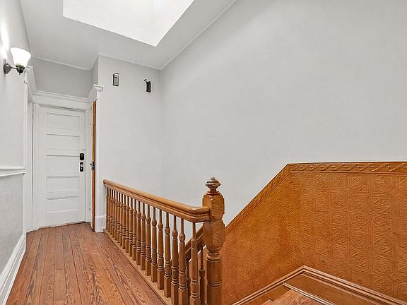 5th image of 5917 Putnam Ave