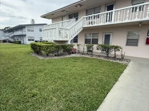 36 Norwich B, West Palm Beach, FL 33417