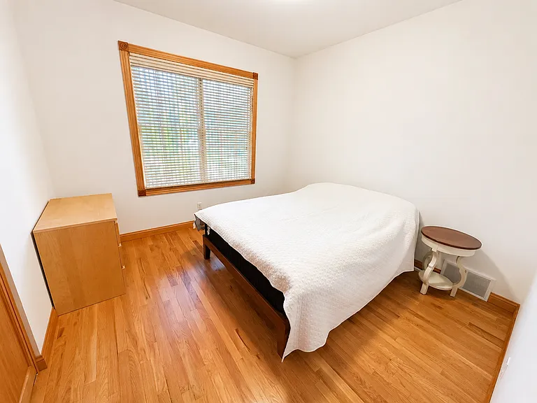 115 S Chicago St — Photo 11