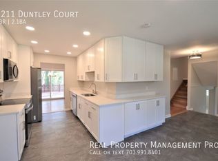 6211 Duntley Ct, Springfield, VA 22152