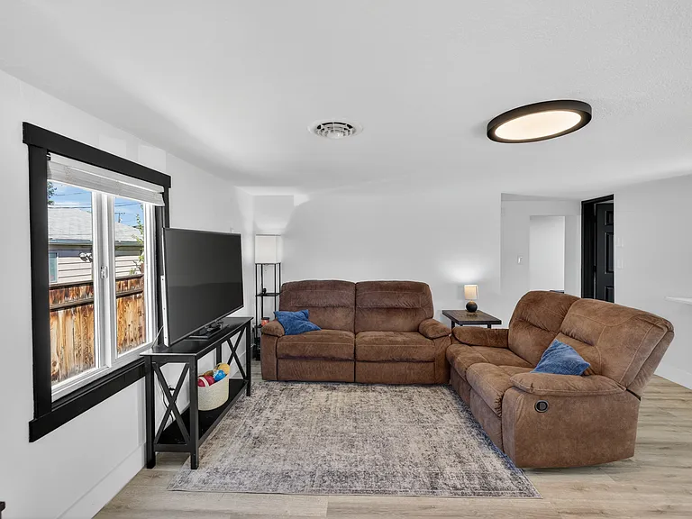 810 Smith Ave — Photo 17