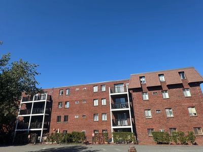 5 Washington St APT B2, Reading, MA, 01867