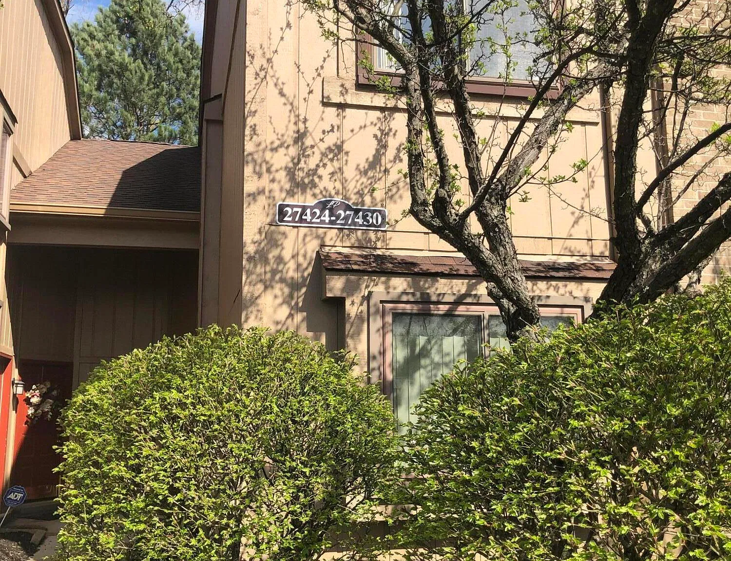 2 bed, 2.0 bath, 1140 sqft, $1,600 — Photo 1
