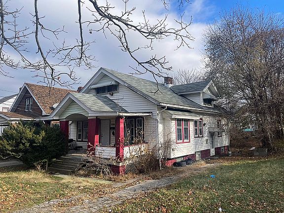 3rd image of 4139 E 106th St