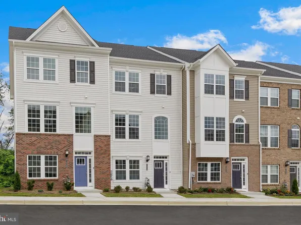 1436 Clingmans Dome Dr, Frederick, MD 21702