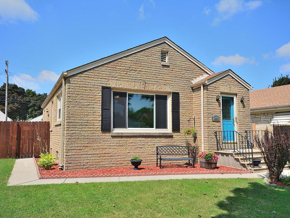 2nd image of 2939 S 38th St