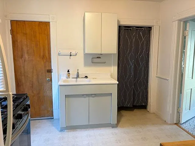 842 Spaight St #2