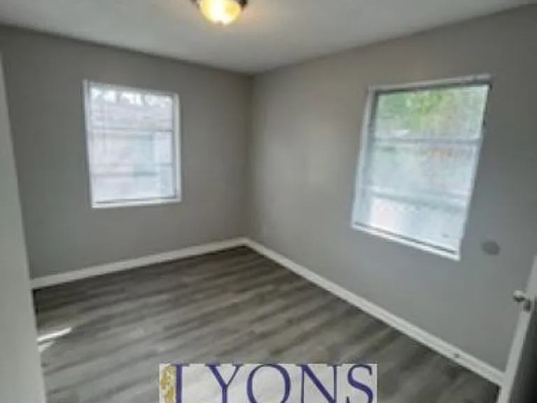 2310 Deborah Dr — Photo 10
