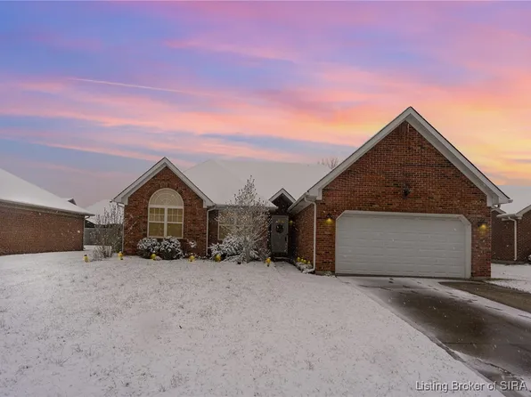 6808 Twin Springs Drive, Sellersburg, IN 47172