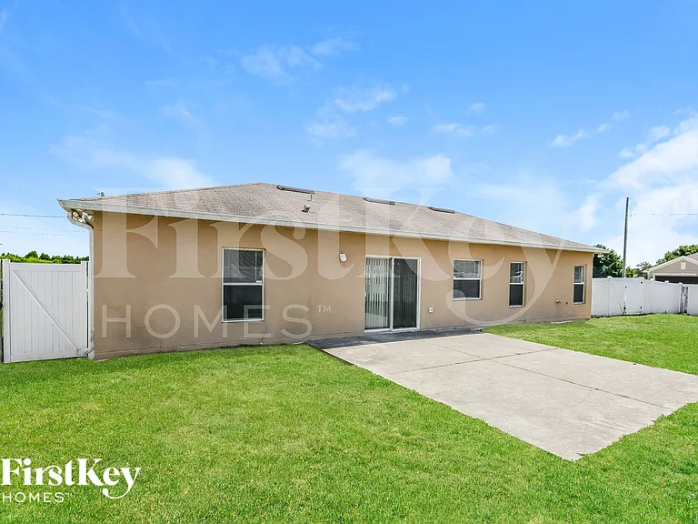 958 Cumberland Dr — Photo 15