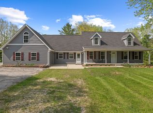 8312 Lambs Rd, Wales, MI 48027