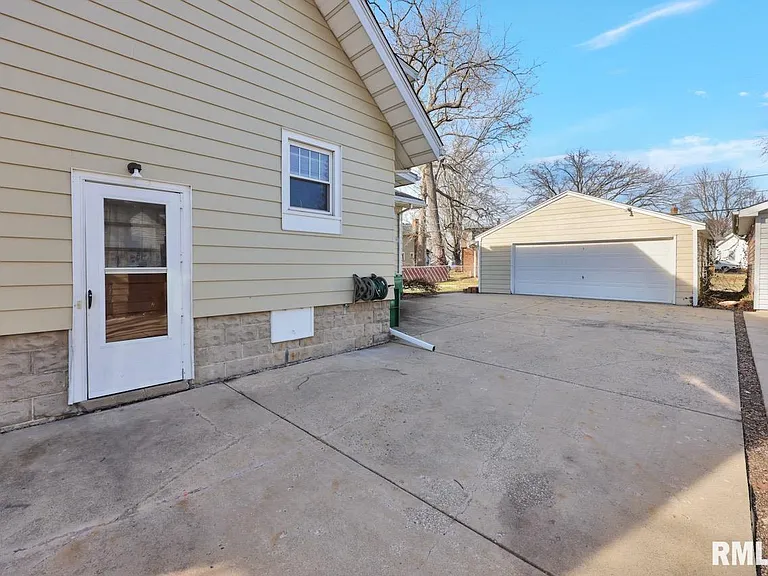 2601 W Kenwood Ave — Photo 27
