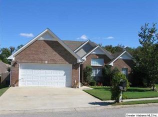 146 Saint Charles Dr, Helena, AL 35080