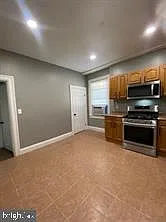 2 bed, 2949 sqft, $1,600 — Photo 4