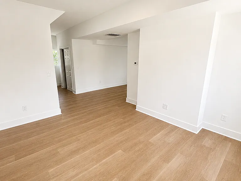 316 S Princeton Ave #316 — Photo 10