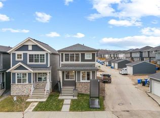 918 N Creekside Blvd SW, Calgary, AB T2X5G7