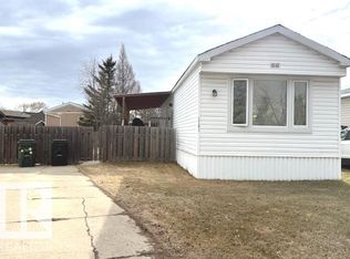 1141 Lake Vista Dr, Sherwood Park, AB T8H 1J8