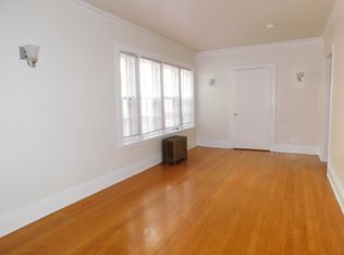 512 5th St #20, Wilmette, IL 60091