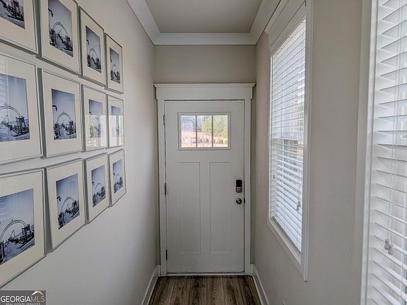 3rd image of 14 Depot Landing Rd