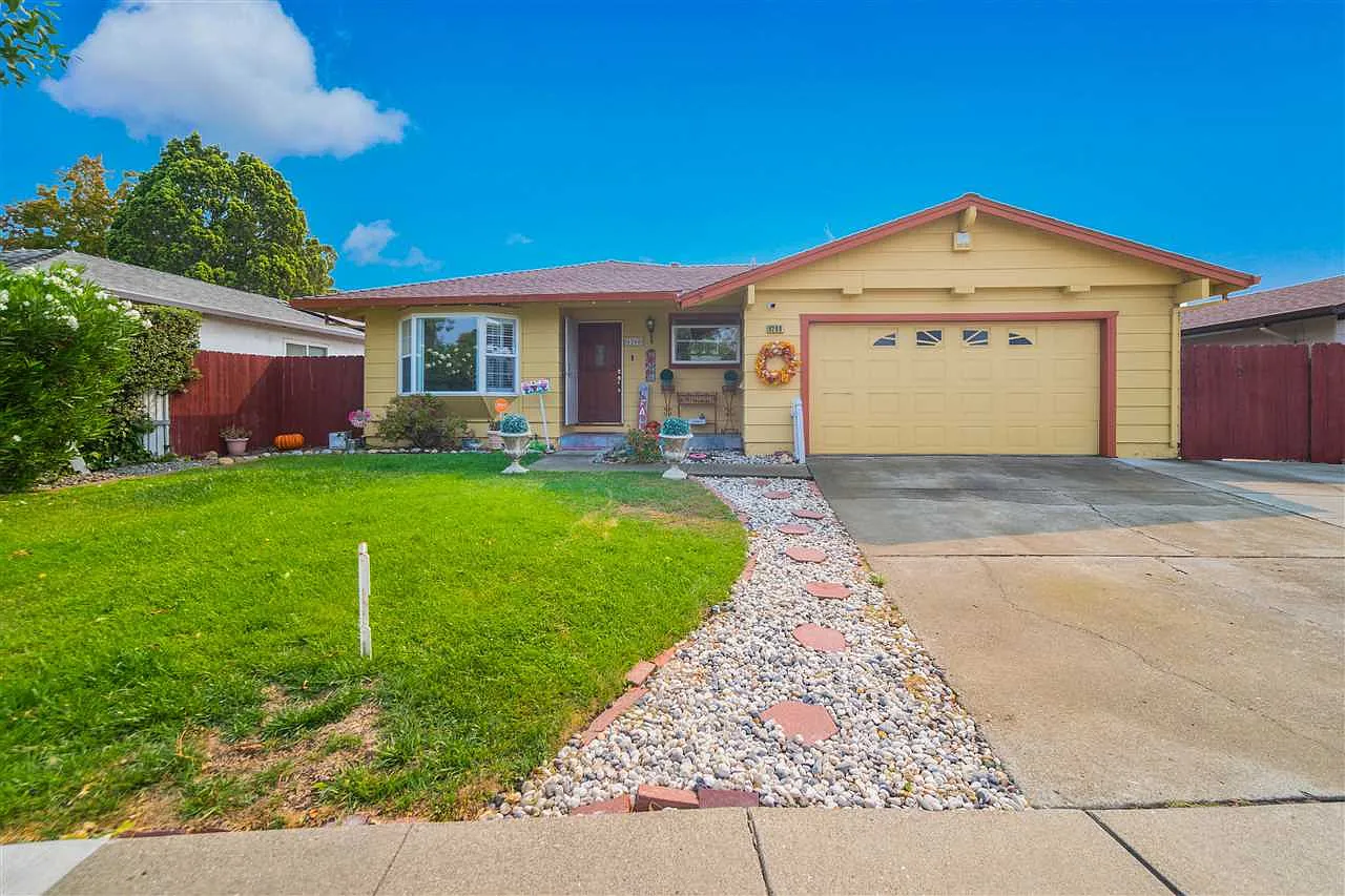 6268 Smith Ave photo 1