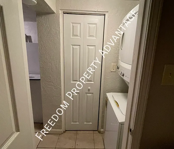 291 Greenlee Rd #1 — Photo 10