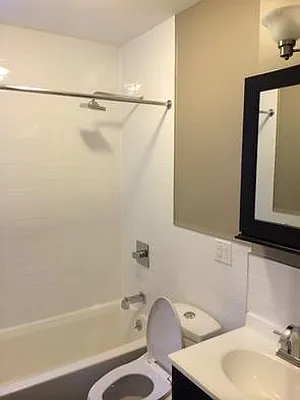 Rented by David Francis New York LLC | media 14