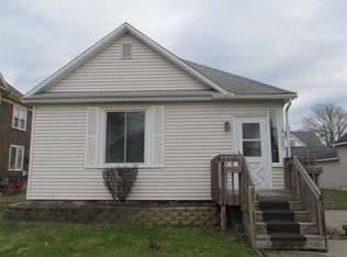 323 S 19th St, Escanaba, MI 49829
