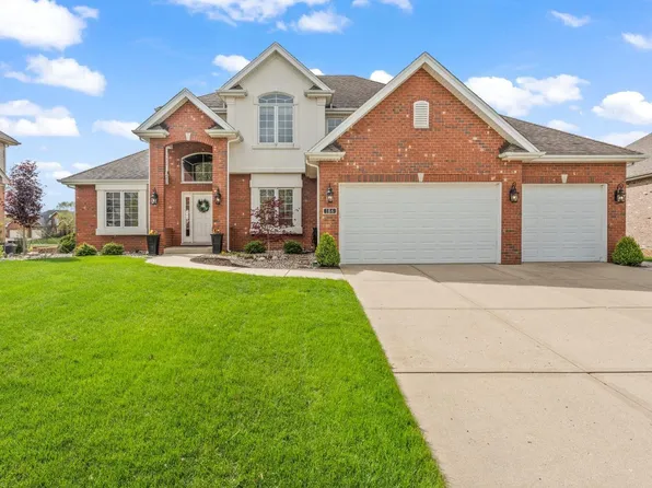 186 Primrose Dr, Dyer, IN 46311