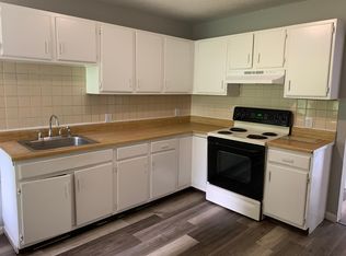 26 Elm St APT 7, Derry, NH 03038