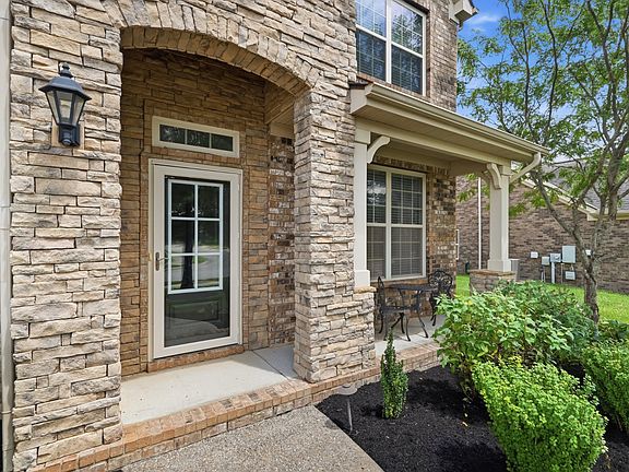 5th image of 1045 Brixworth Dr