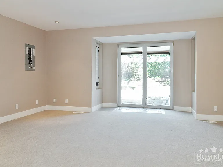 15728 Buena Vista Ave #HOUSE — Photo 8