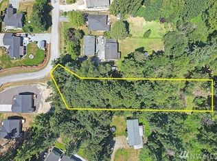 9 Circle Dr, Camano Island, WA 98282