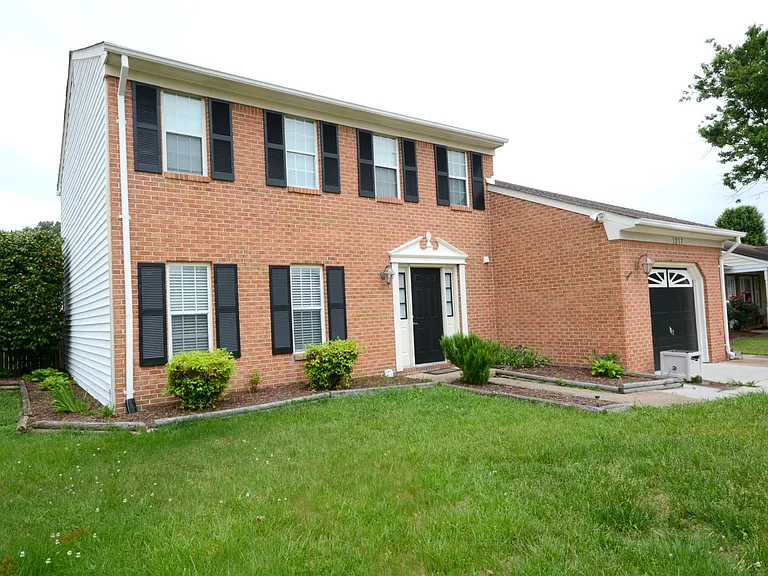 1217 Reardon Cir — Photo 43