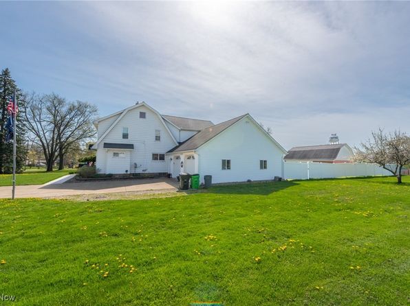 388 W Sunset Dr, Rittman, OH 44270