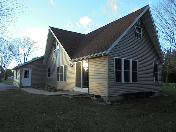 East Side, Faces McCauslin Brook