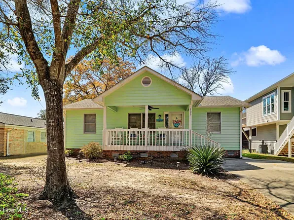 203 NE 59th Street, Oak Island, NC 28465