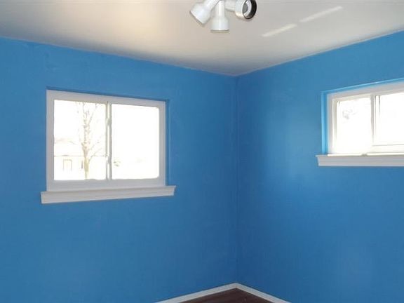 4th image of 1137 Hunter Ave