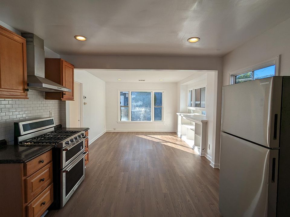 1st image of 3747 1/2 W 27th St
