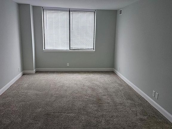 4th image of 5501 Seminary Rd APT 2502S