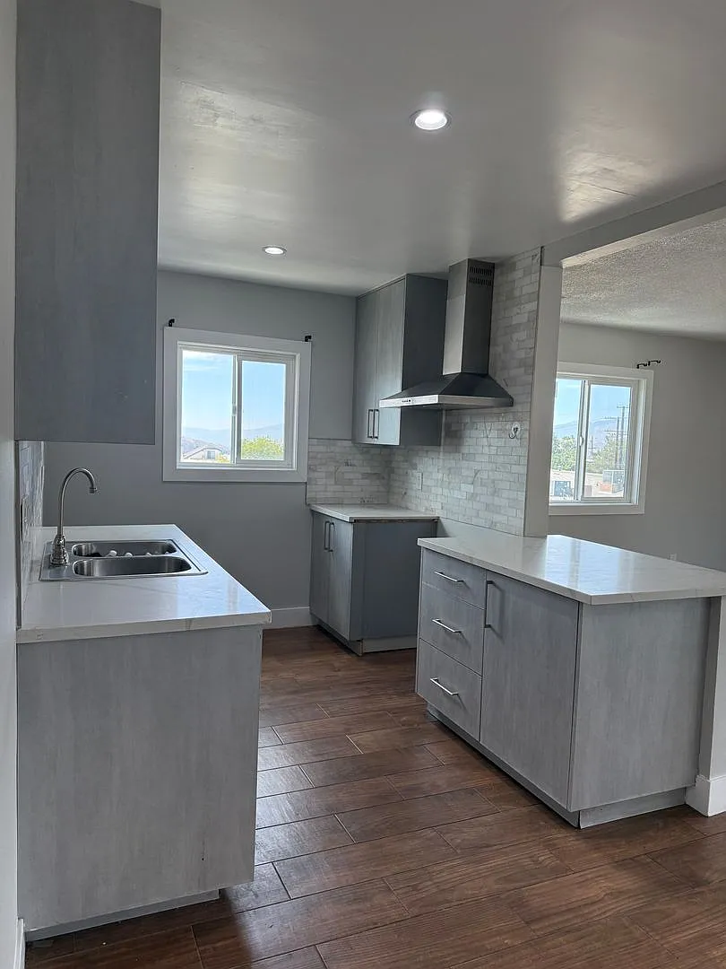 9949 Pinewood Ave LLC — Photo 4