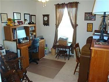 4th image of 106 Reserve Cir