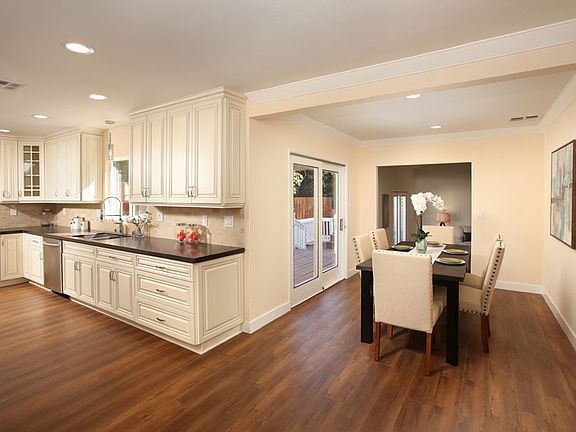 4th image of 4846 La Crescenta Ave