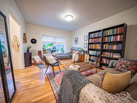 3rd image of 4201 Locust St APT 203